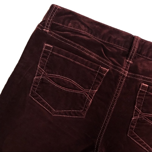 A&F Velvet Stretch Flare Leg Jeans - Picture 8 of 9